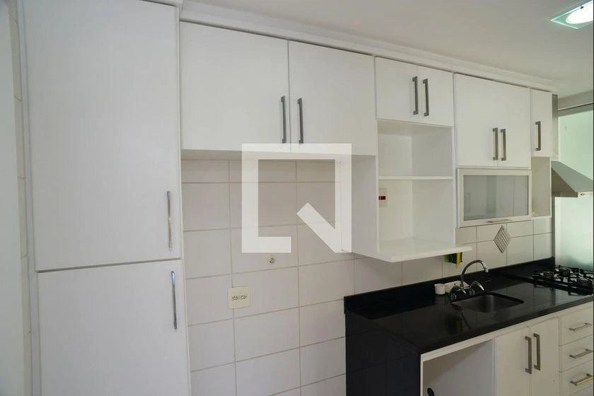 Apartamento com 2 quartos e cozinha fechada com fogão a gás — photo 7