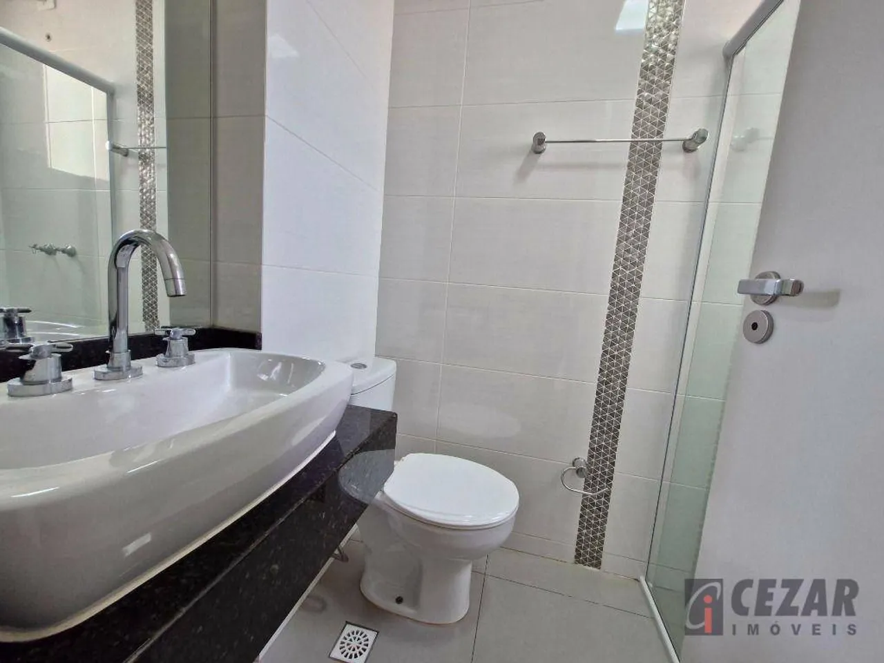 2-bedroom apartment with 2 bathrooms and 70 m² — photo 13