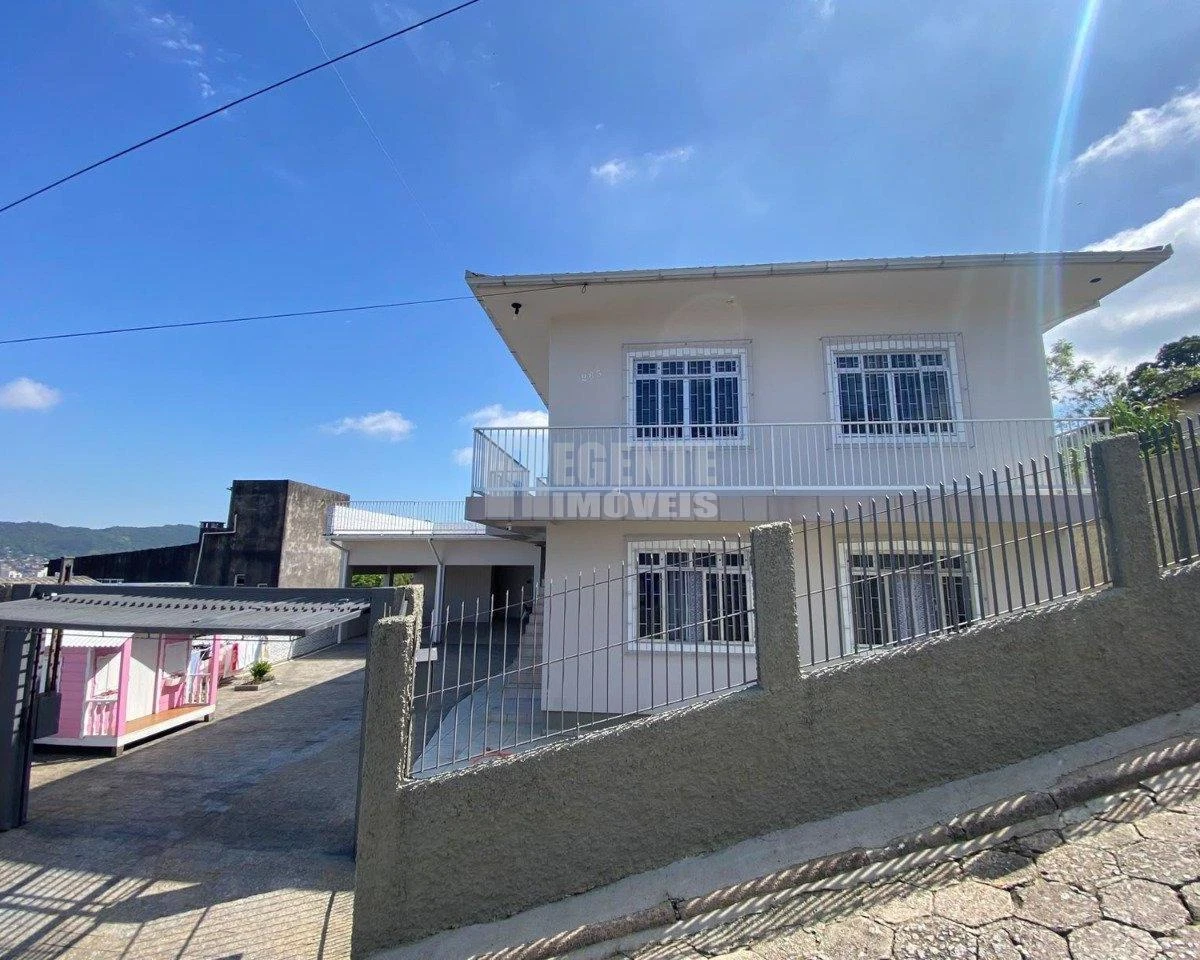Water view in a 3-bedroom house, 173 m² — photo 22