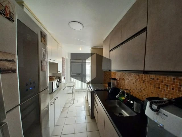 Furnished apartment with open-plan kitchen and 3 bedrooms — photo 22