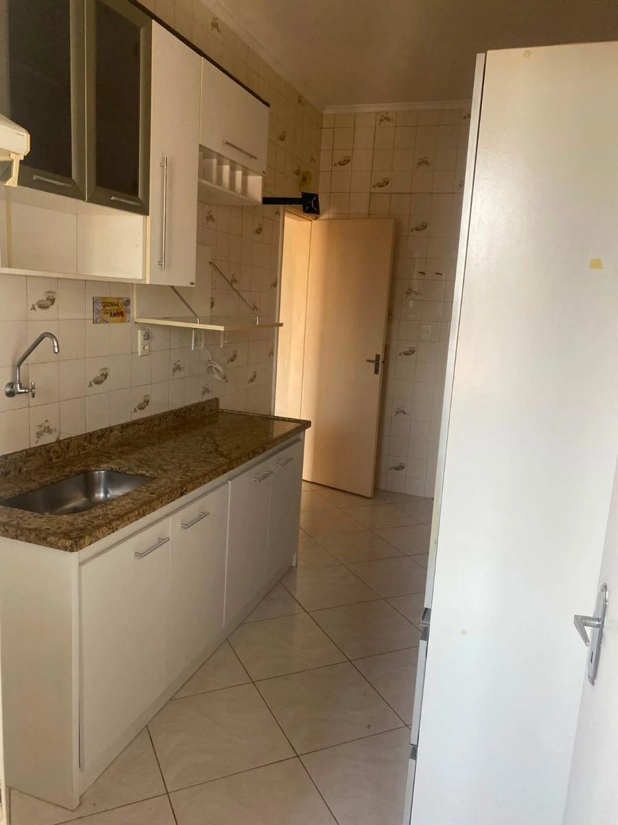 Квартира 80 м² с балконом и видом на город — photo 31