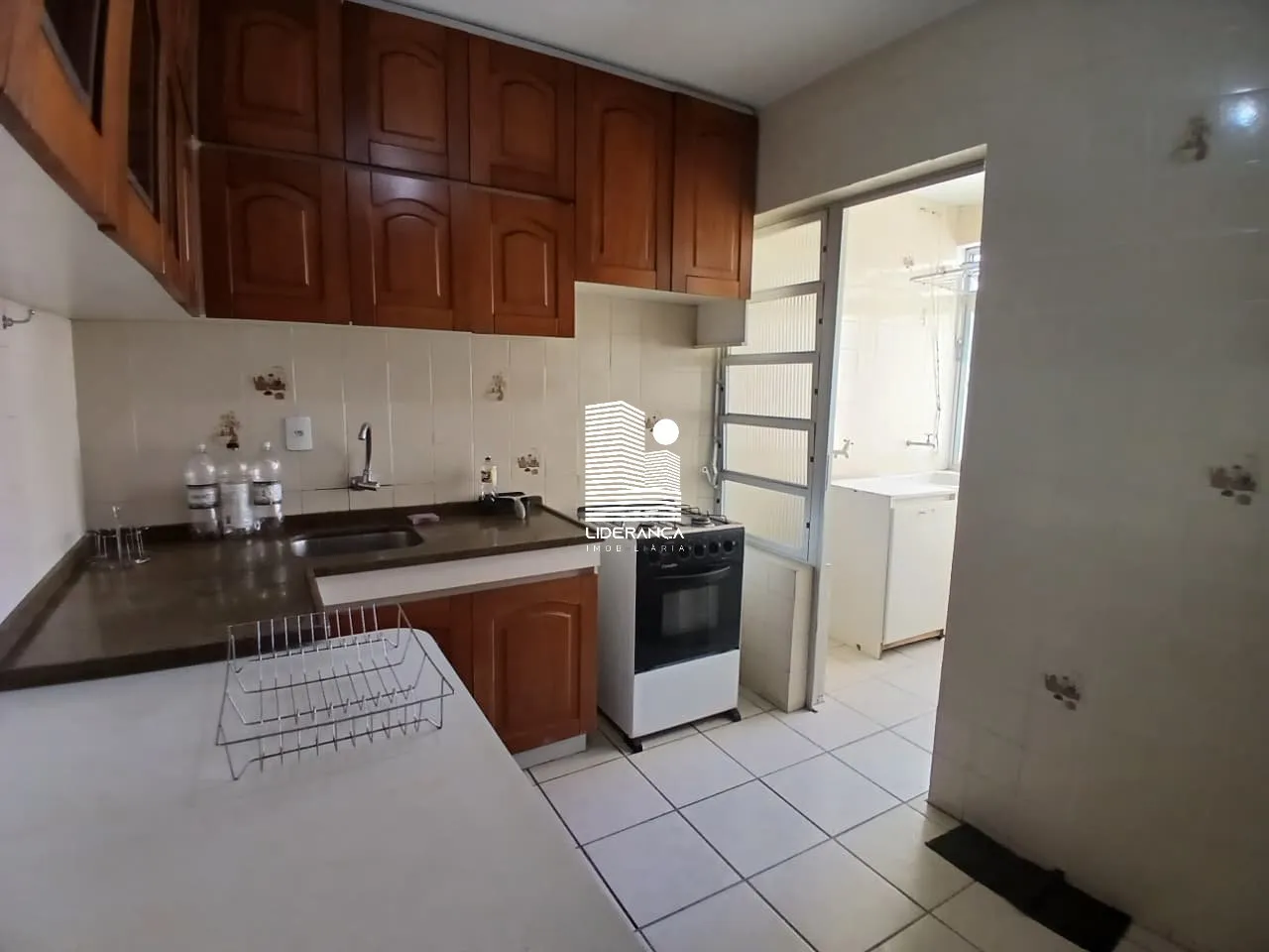Apartamento de 3 dormitórios com cozinha a gás, 154 m² — photo 13