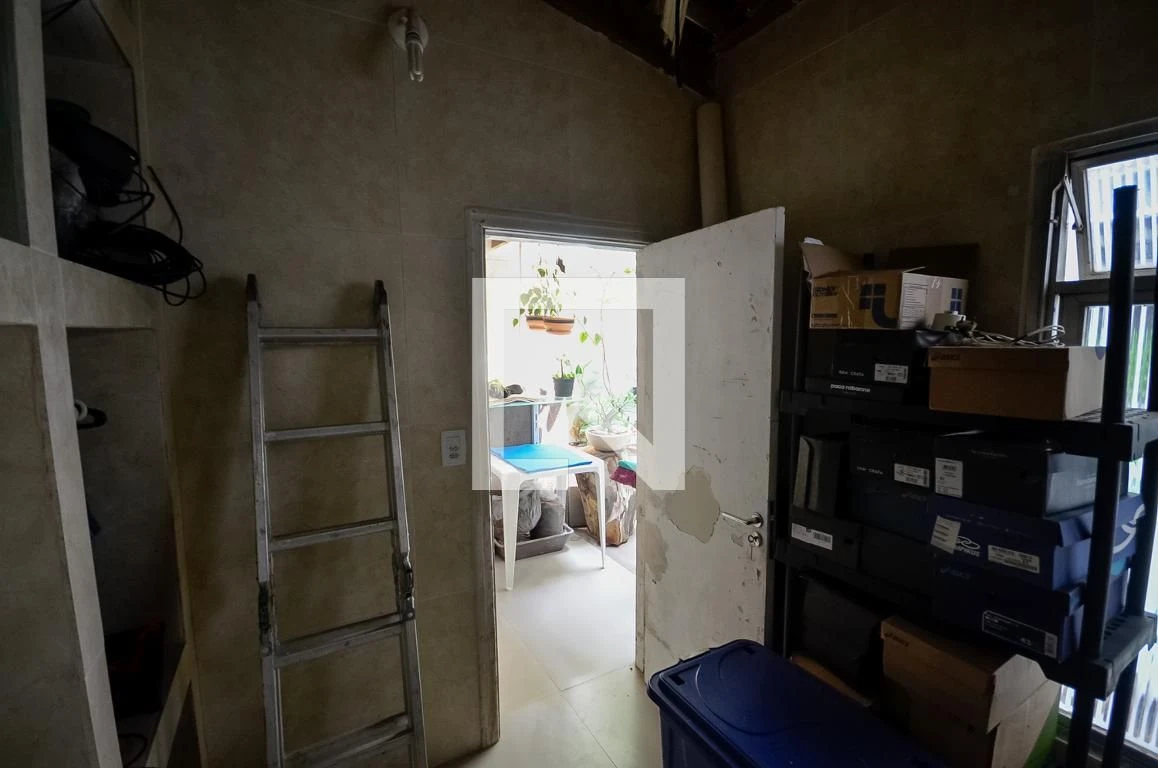 100 m² apartment with a home office and a washing machine — photo 44