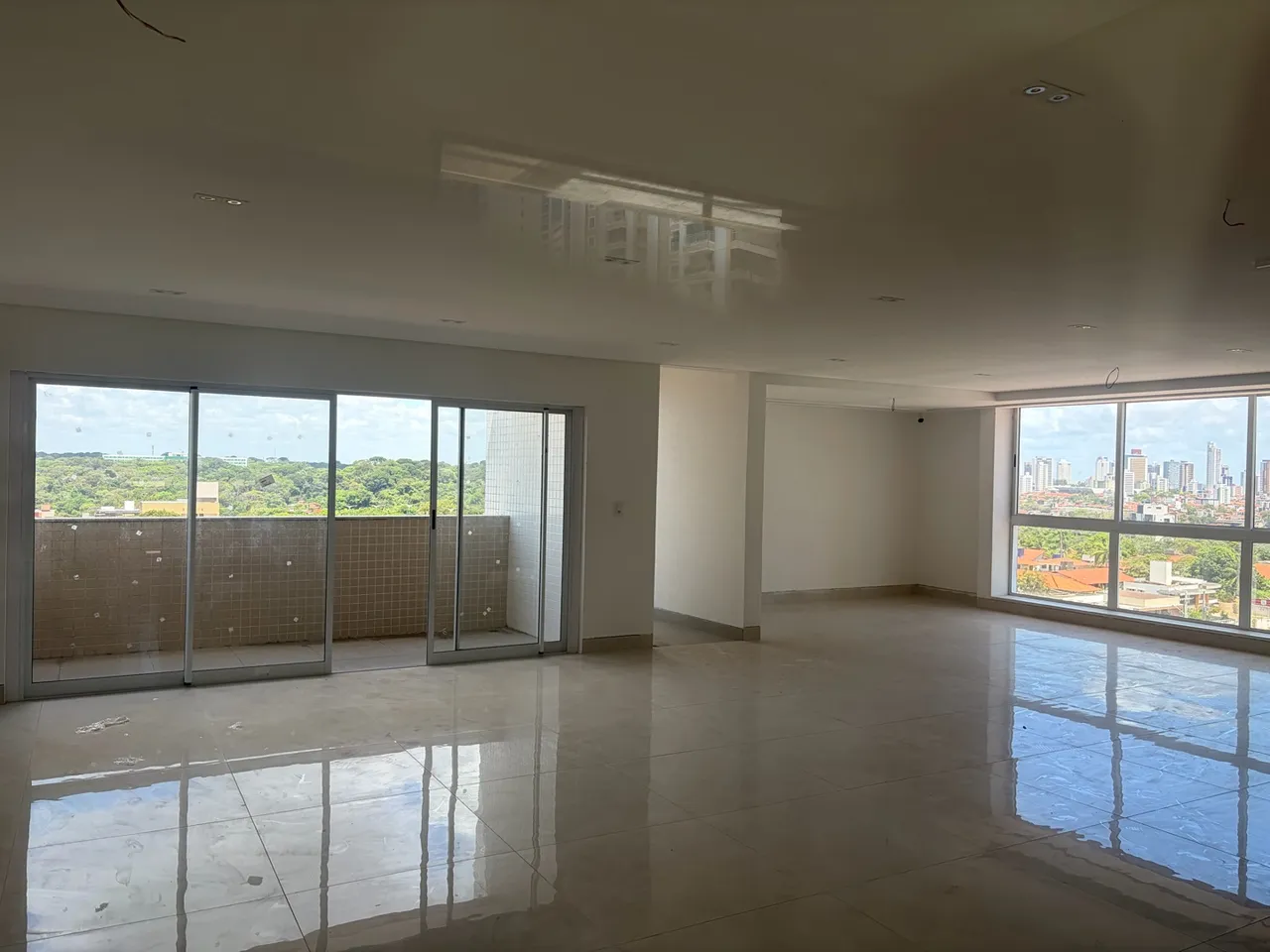 Вид на воду та 2 спальні: квартира 68 м² — photo 13