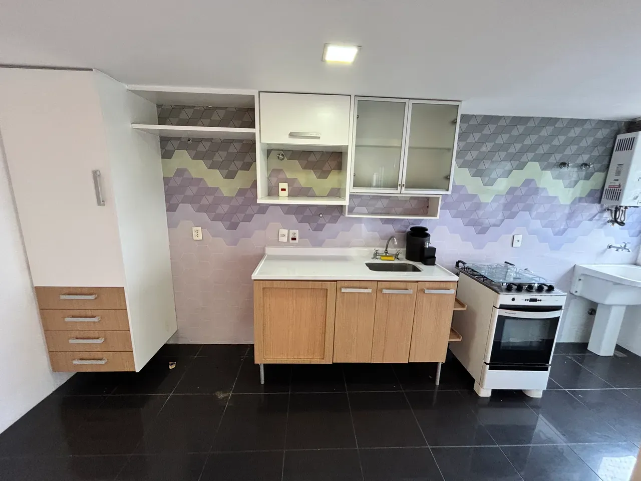 100 m² duplex apartment with 2 bedrooms and a balcony — photo 33