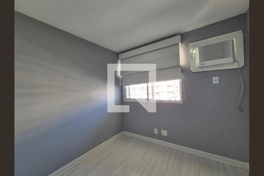 Furnished apartment with 5 bedrooms, balcony and 196 m² — photo 30
