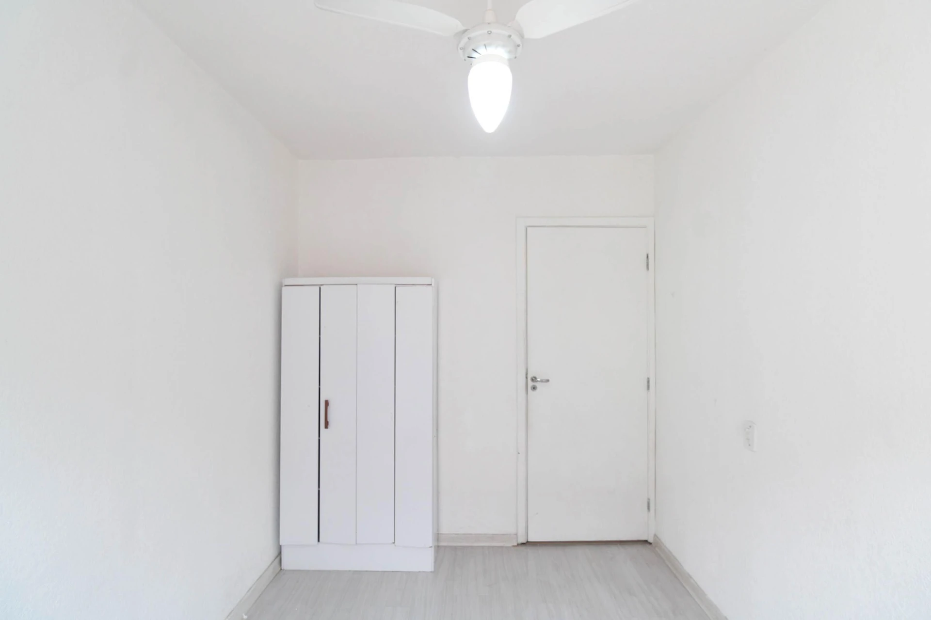 Rental apartment with 2 bedrooms and 1 parking space — photo 33