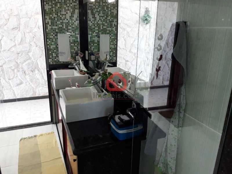 600 m² house with 3 suites and 7 bathrooms — photo 3