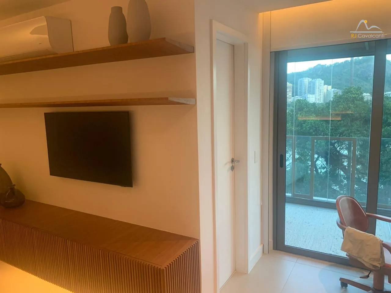 2-bedroom apartment with 3 bathrooms and 2 parking spaces — photo 28