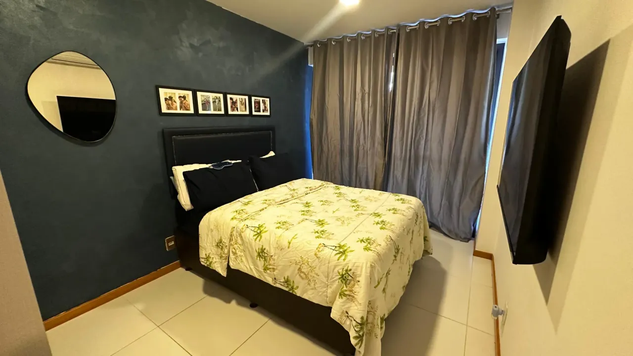 Apartamento semimobiliado com cozinha fechada e 2 vagas — photo 2