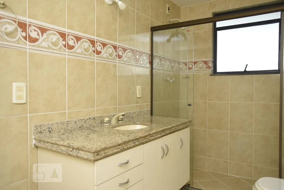 4-bedroom apartment (2 en-suite) with separate kitchen — photo 45