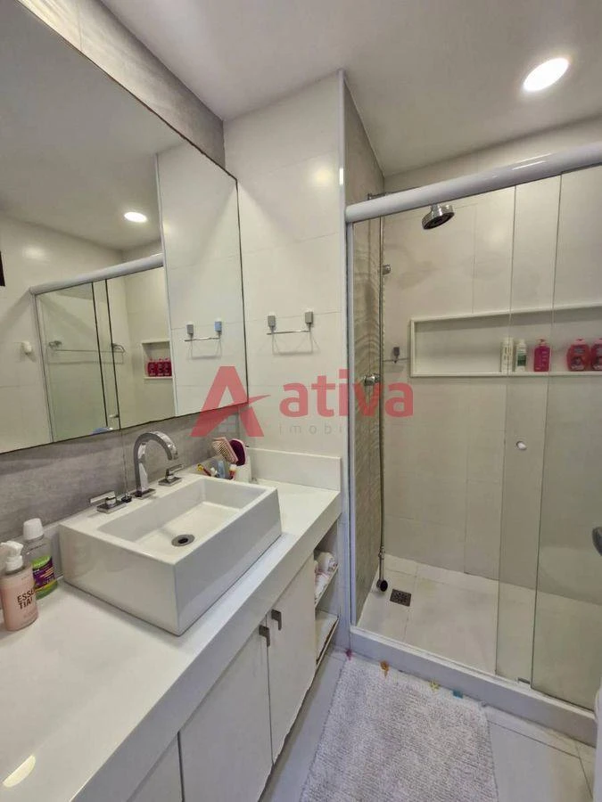 Furnished 4-bedroom apartment with gas open-plan kitchen — photo 20
