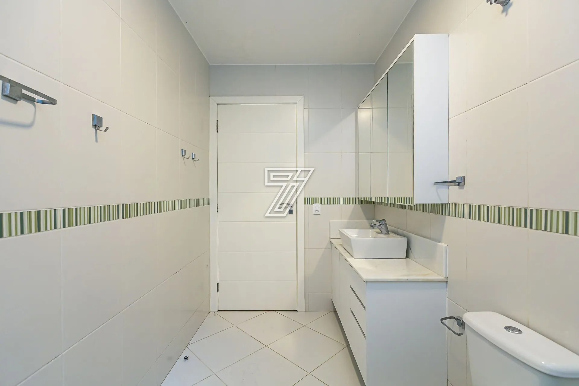 Casa para locação com 4 quartos e 3 suítes — photo 67