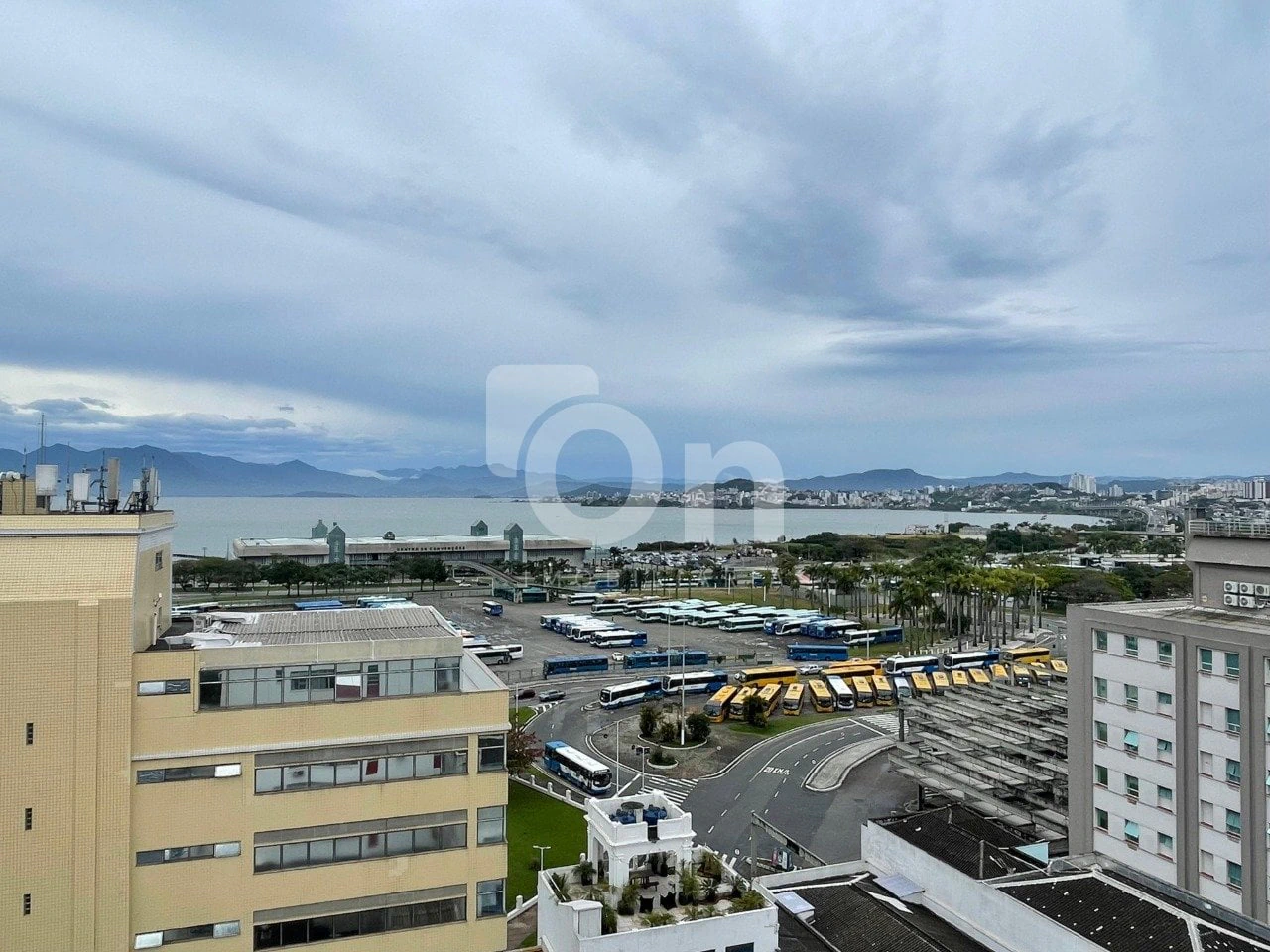 Стиральная машина и 2 спальни: квартира 72 м² — photo 10