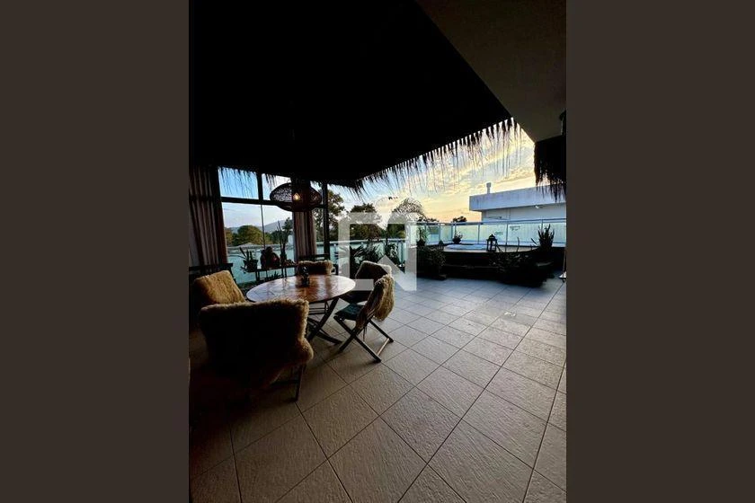 Furnished apartment with balcony and 2 en-suite bedrooms — photo 20