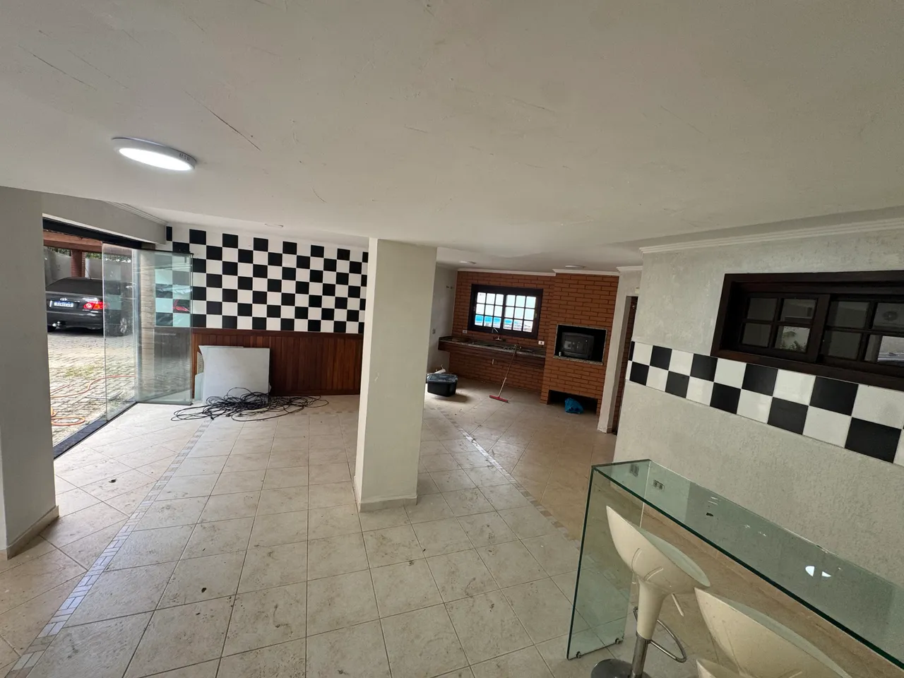 Furnished house with 4 bedrooms and grill on the balcony — photo 2