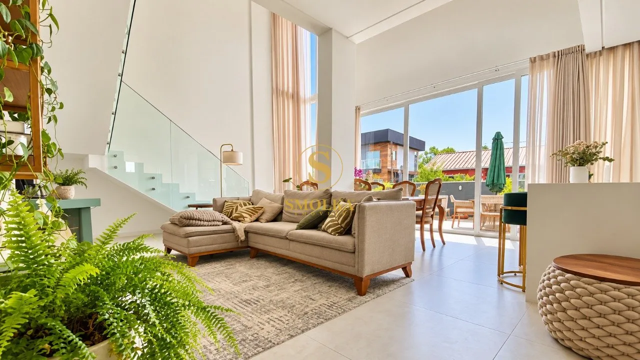 Washing machine in a 5-bedroom house, 278 m²