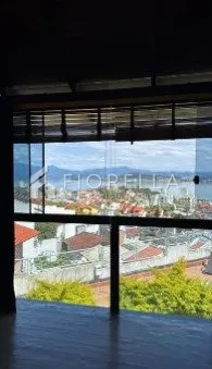 Furnished house, 620 m², with a water view — photo 10