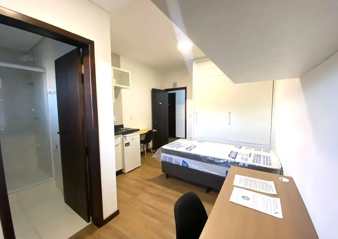 Furnished studio in a building with a pool — photo 5