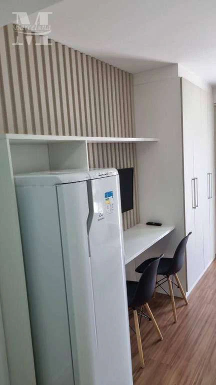 Furnished 38 m² studio with 1 bedroom and balcony — photo 3
