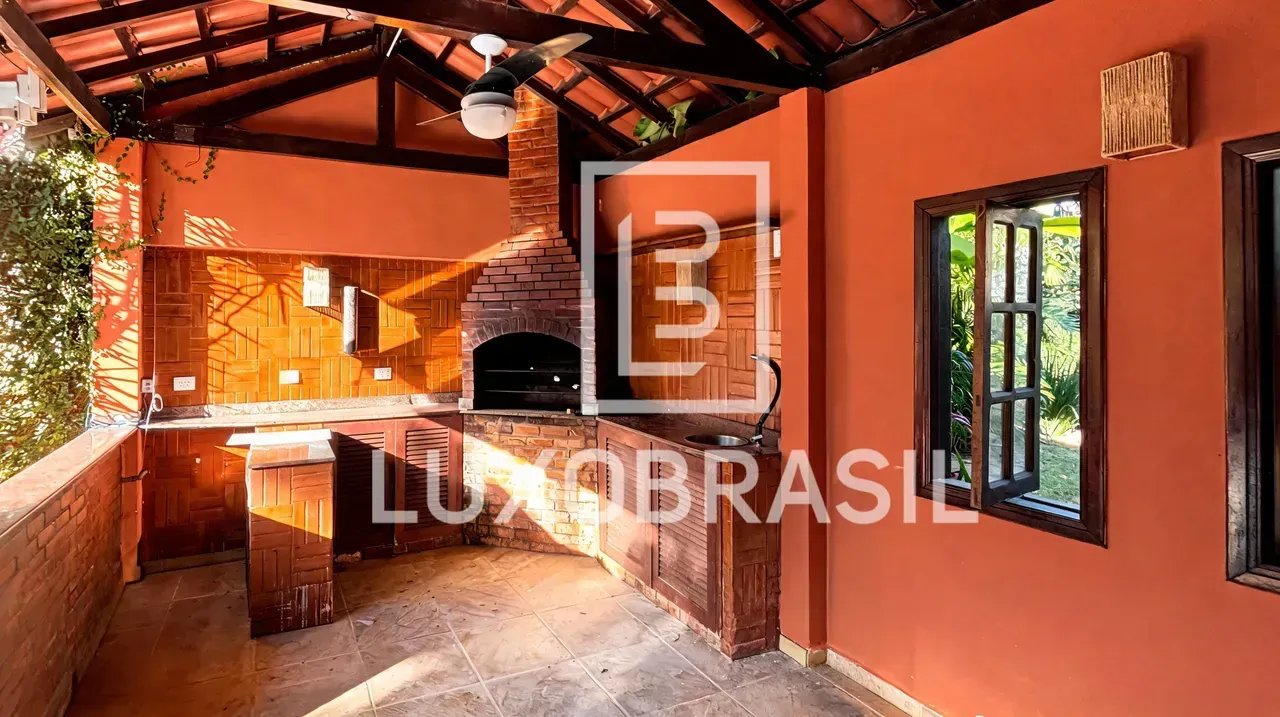 4-bedroom house with an open-plan kitchen and 2 parking — photo 4