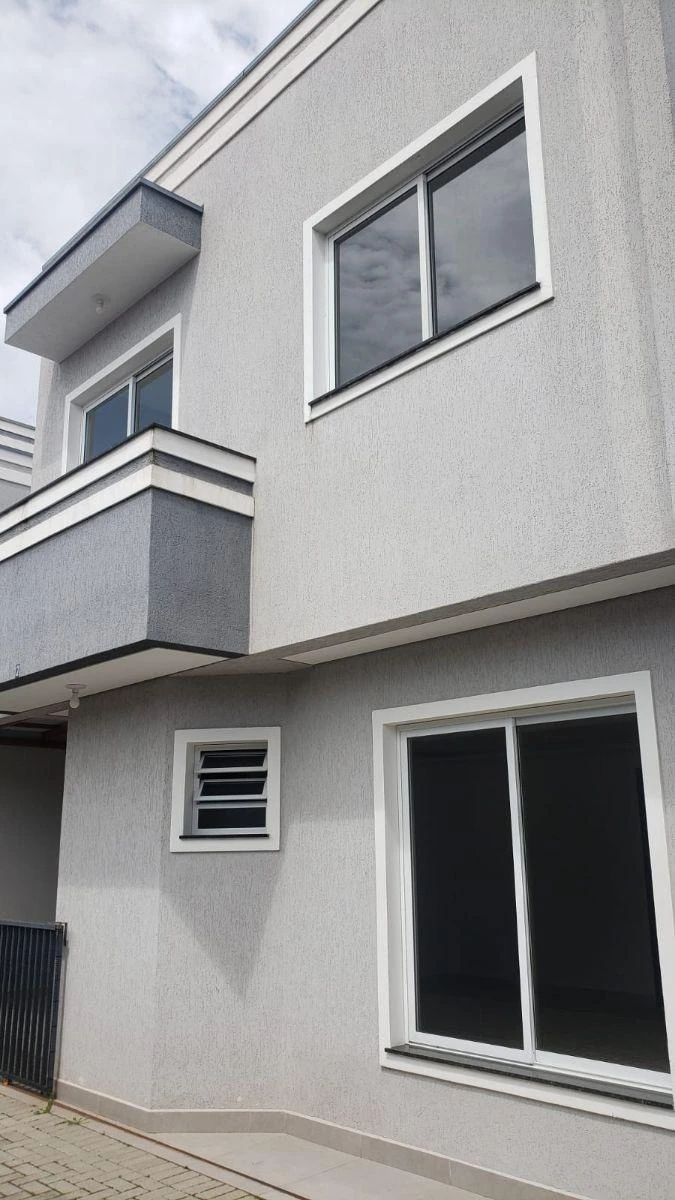 3-bedroom house with a grill on the balcony in Curitiba — photo 10