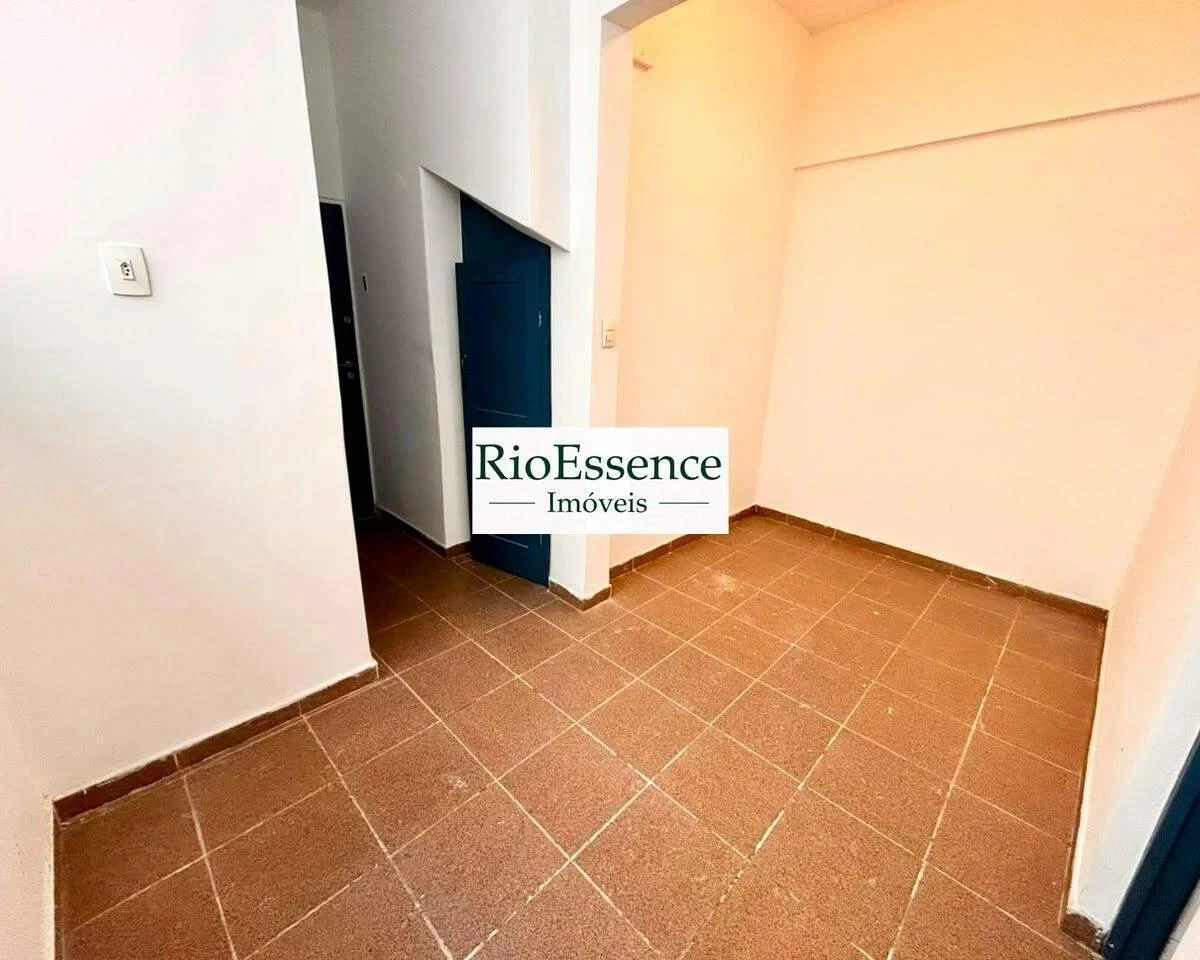 Unfurnished apartment with 2 bedrooms and 2 bathrooms — photo 21