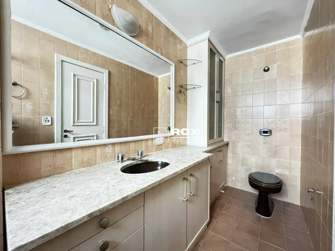 250 m² apartment with 3 bedrooms and a gas stove — photo 29