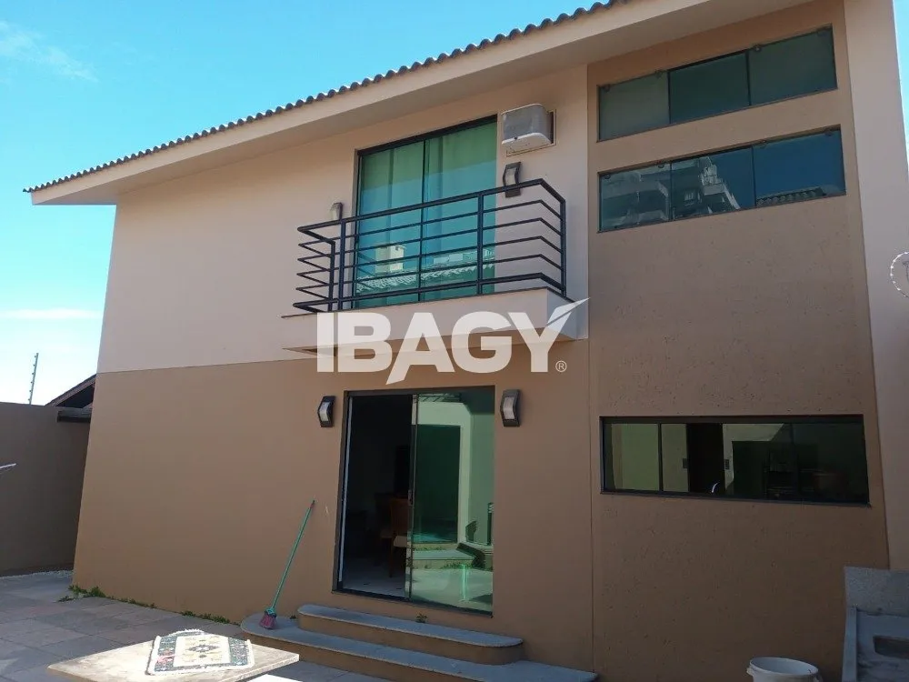 3-bedroom house with 1 suite and a separate kitchen — photo 26