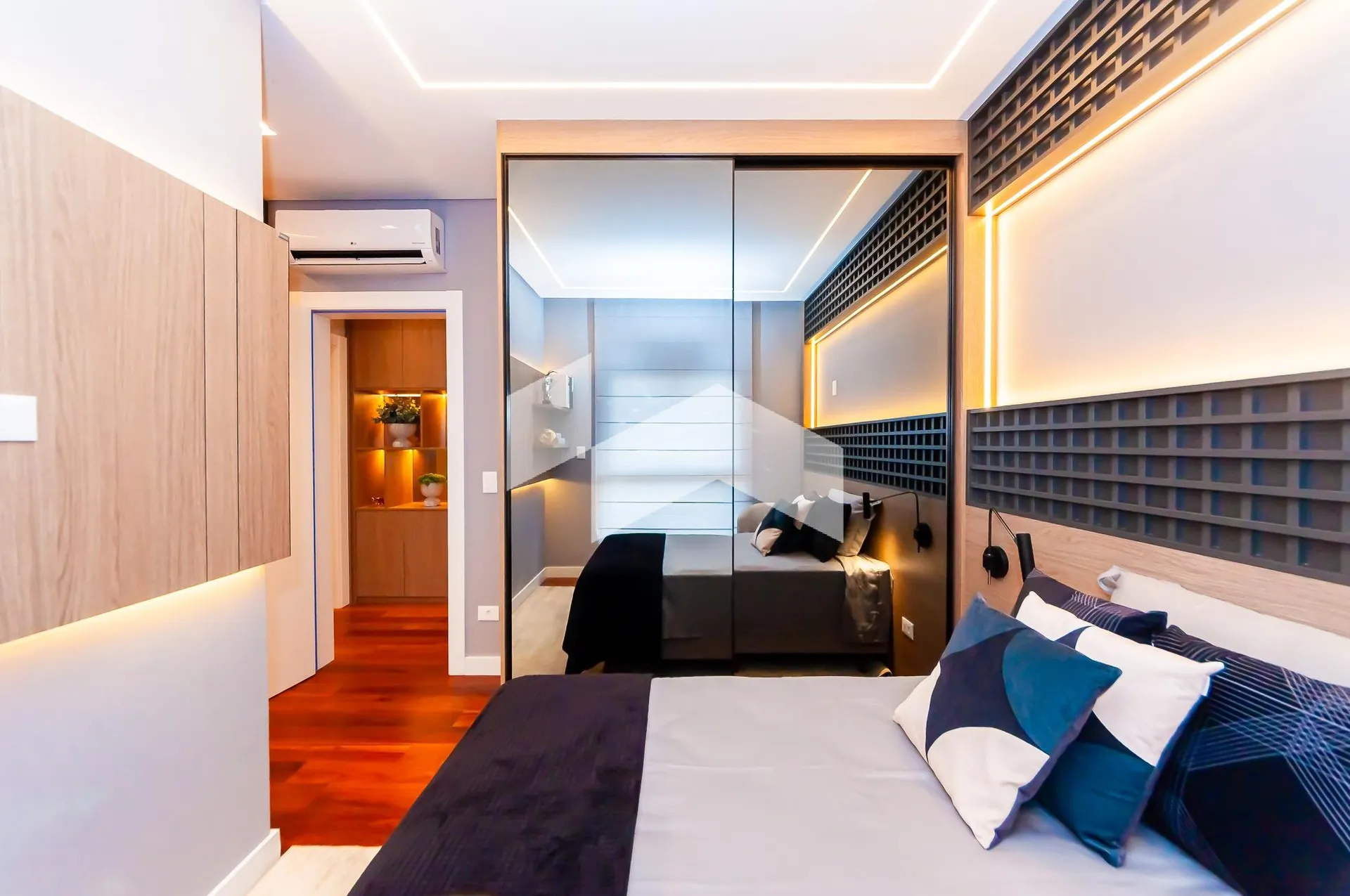 152 m² apartment with 3 en-suite bedrooms and parking — photo 27