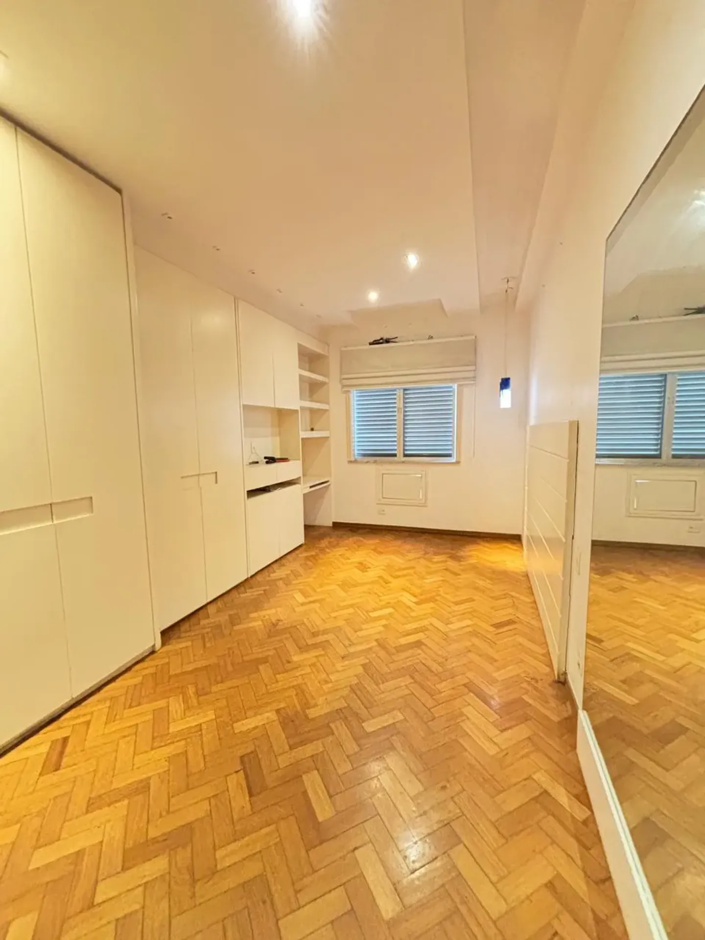 Apartamento sem mobília com ar-condicionado e 4 quartos — photo 22
