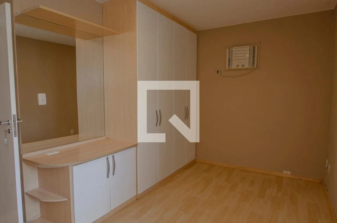 House for rent with 4 bedrooms, 4 baths and 3 parking spots — photo 60