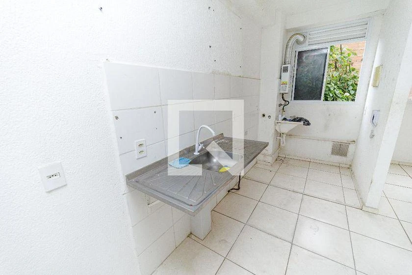 2-bedroom apartment in a building with a pool — photo 9