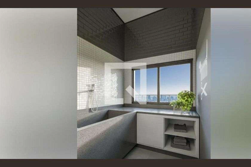 Estudio amueblado de 19 m² con 1 dormitorio y balcón acristalado