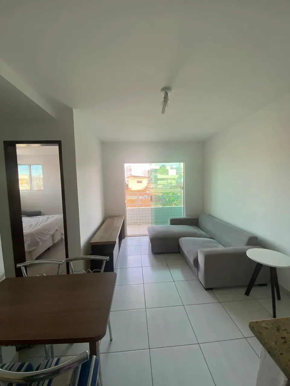 Furnished 2-bedroom apartment with balcony and parking