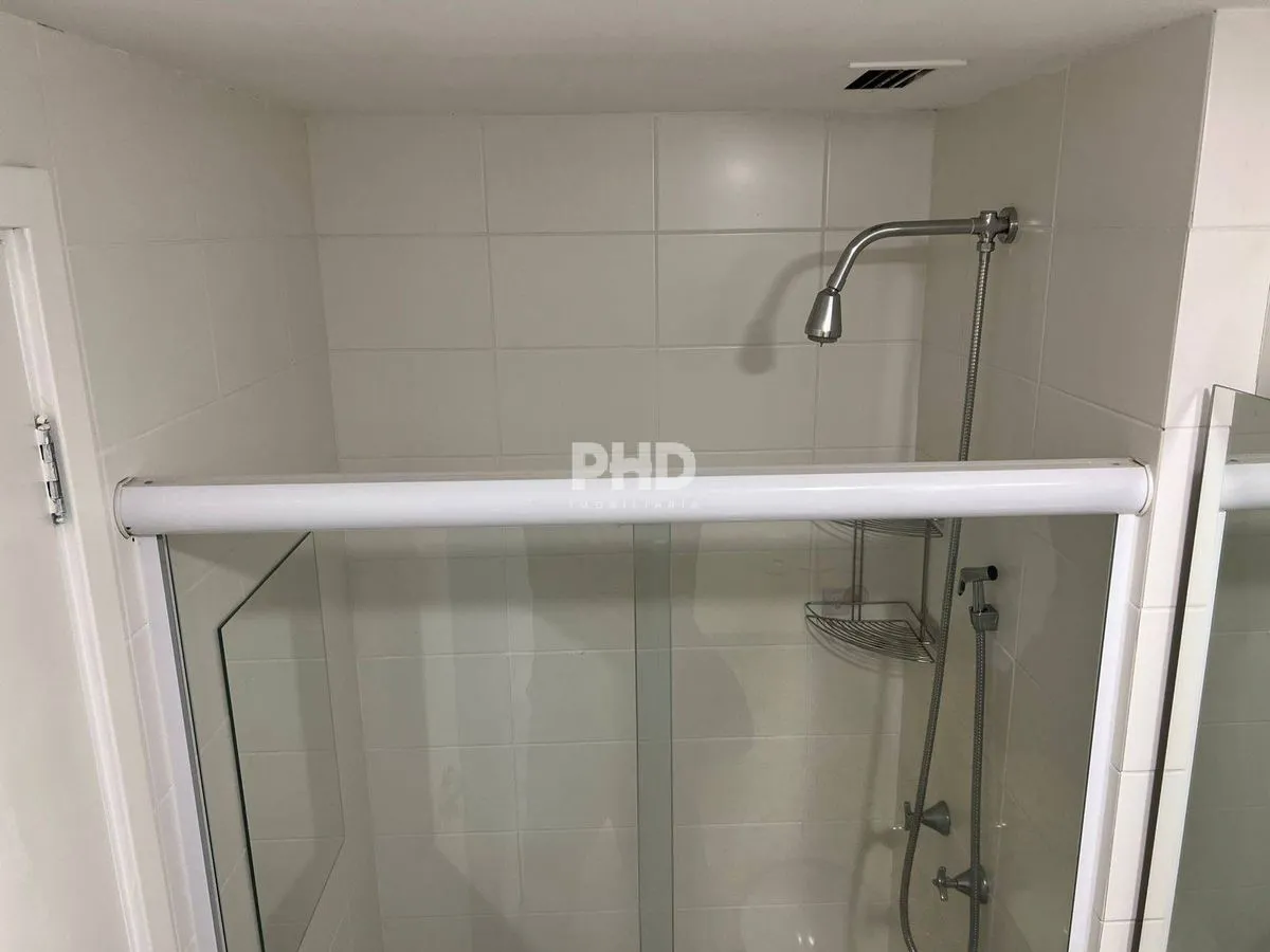 2-bedroom apartment with 1 en-suite bathroom and balcony — photo 16