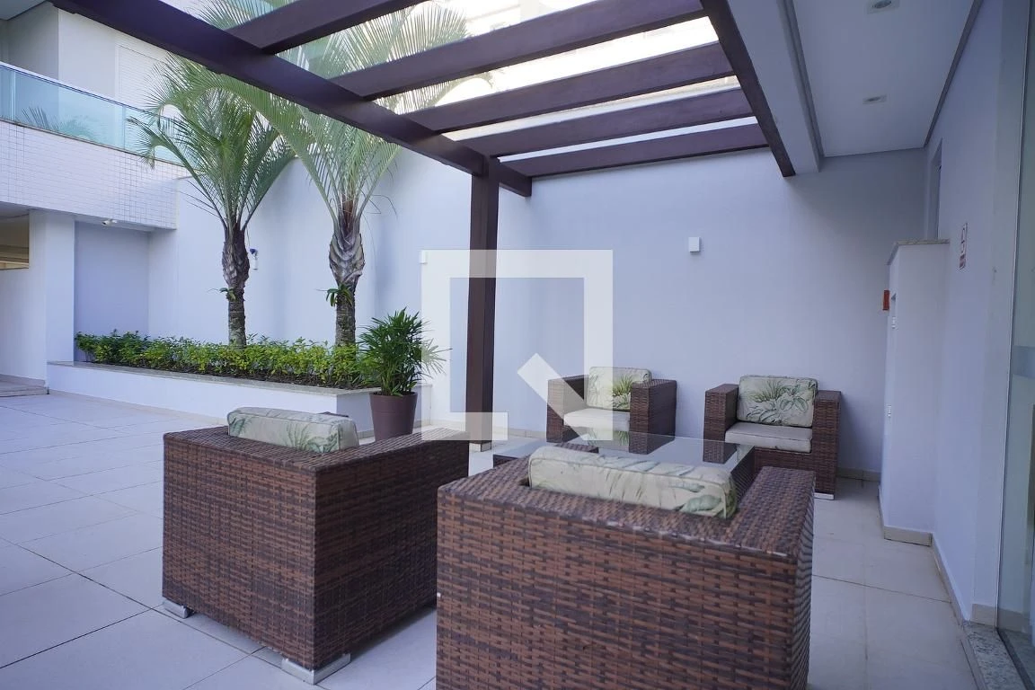 Glass-enclosed balcony in a 2-bedroom apartment, 78 m² — photo 20