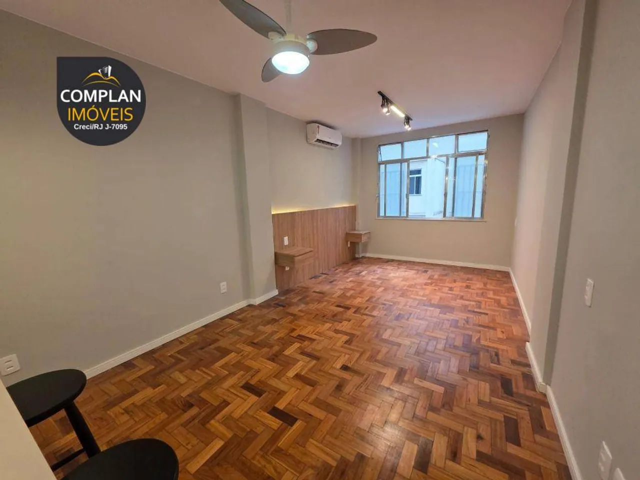 1-bedroom apartment with compact kitchenette and 30 m² — photo 3
