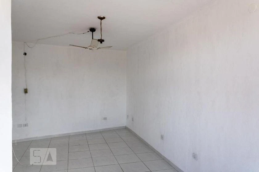 Rental house with 4 bedrooms and 200 m² — photo 48