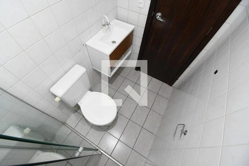 3-bedroom apartment with a grill on the balcony in Curitiba — photo 23