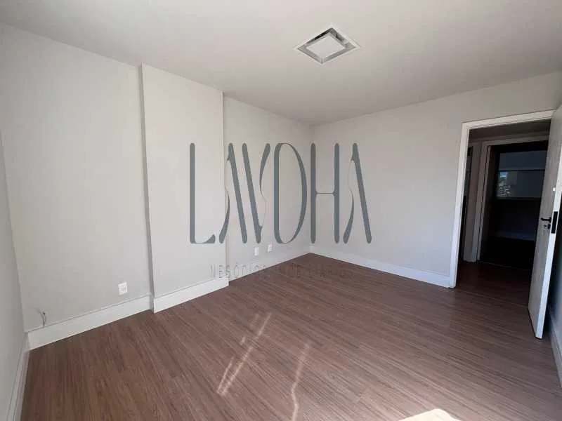 Apartment with 4 bedrooms, 1 en-suite, 138 m² — photo 16