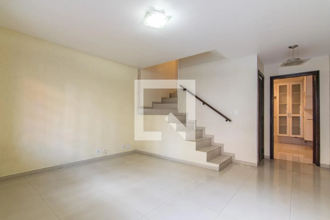 Casa de 220 m² com piscina privativa e varanda gourmet — photo 2