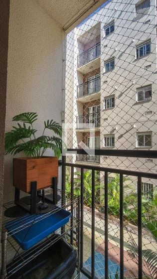Furnished apartment, 32 m², with floor-to-ceiling windows — photo 20