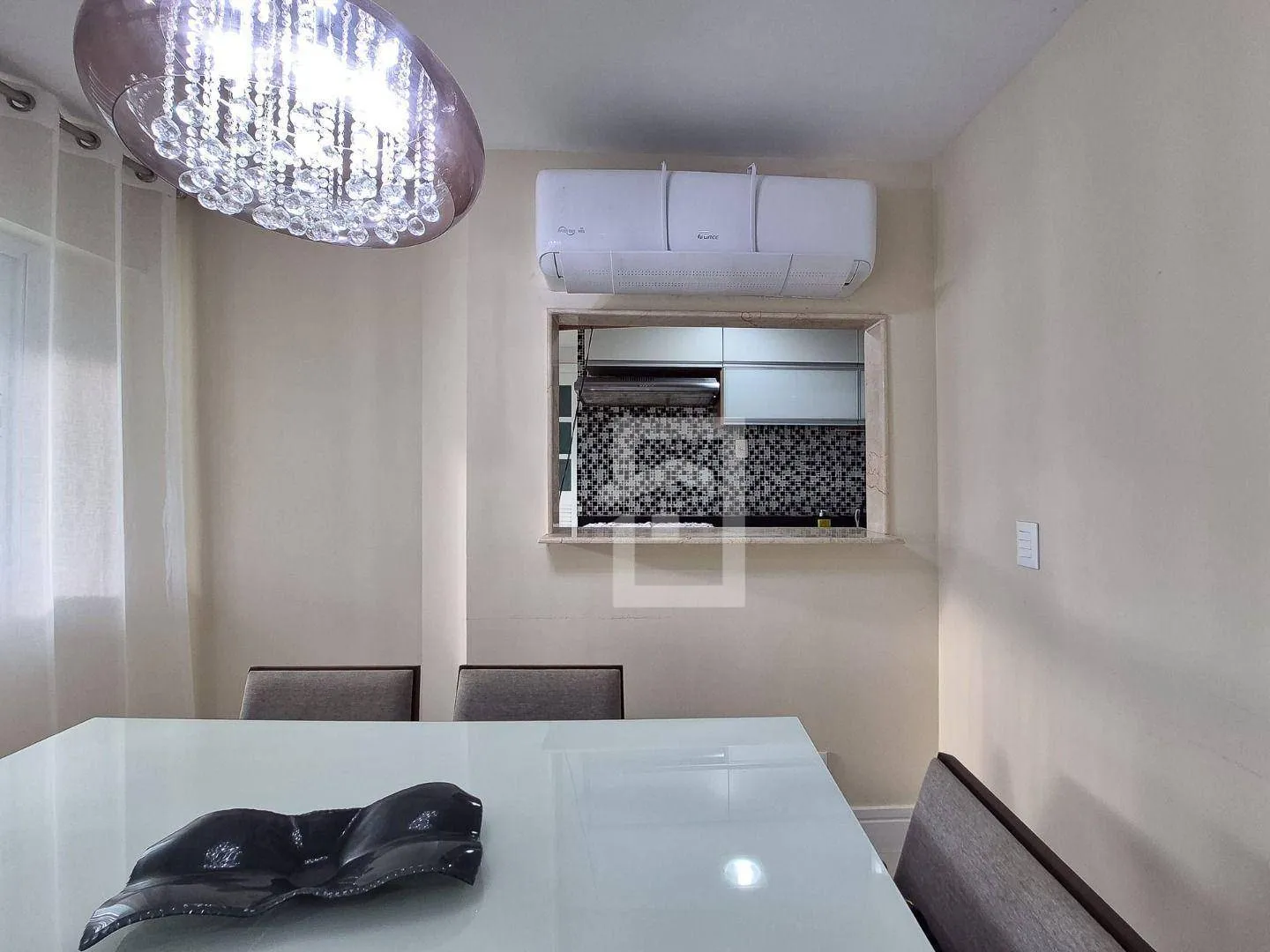 Furnished 235 m² apartment with 4 bedrooms — photo 49