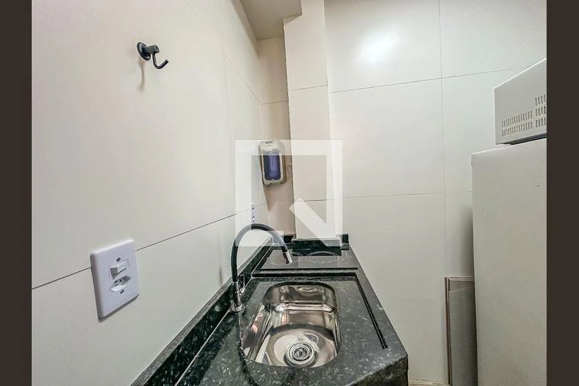 32 m² 1-bedroom apartment with a compact kitchenette — photo 29