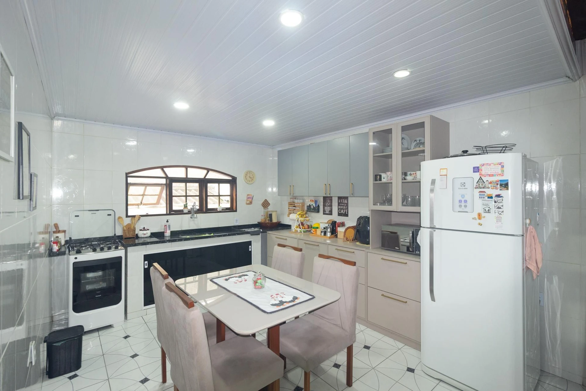 Будинок 120 м² із садом та балконом із грилем — photo 6