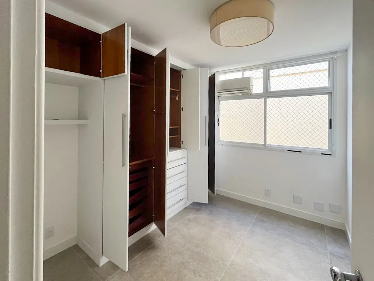 3-bedroom apartment with a washing machine — photo 7