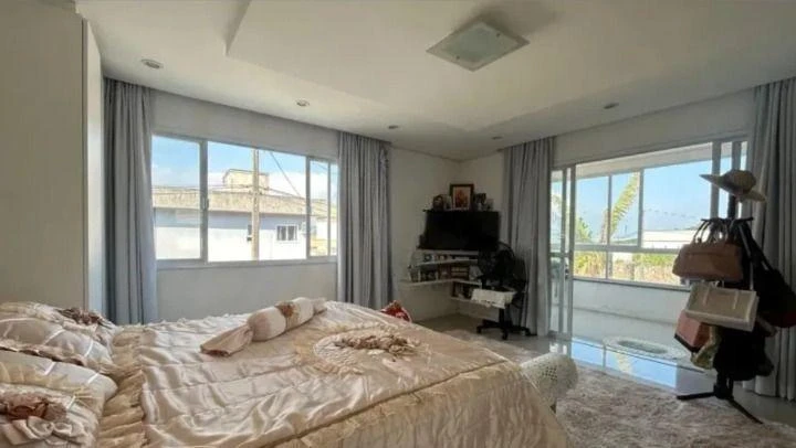 Furnished house, 465 m², with a mountain view — photo 7