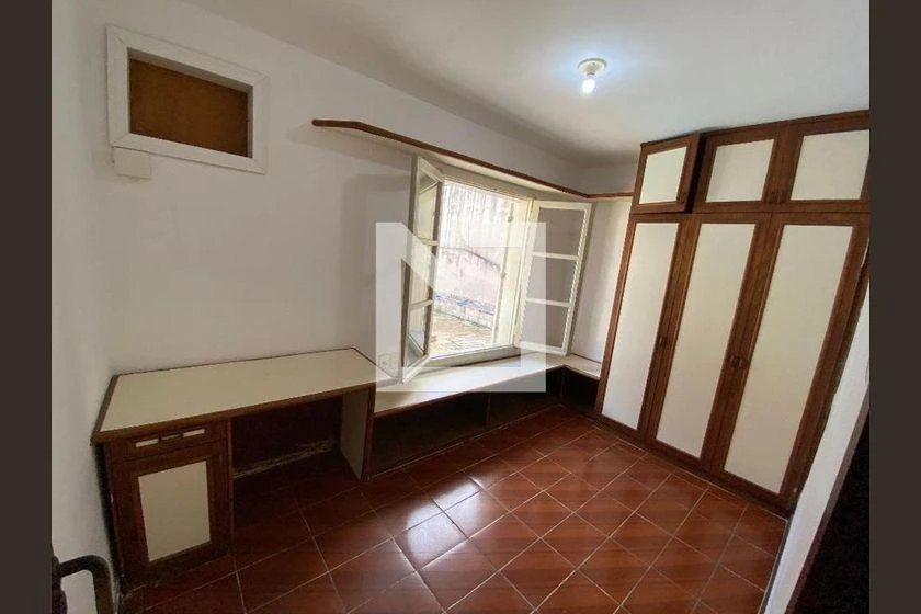 Rental house with 6 bedrooms and 704 m² — photo 32