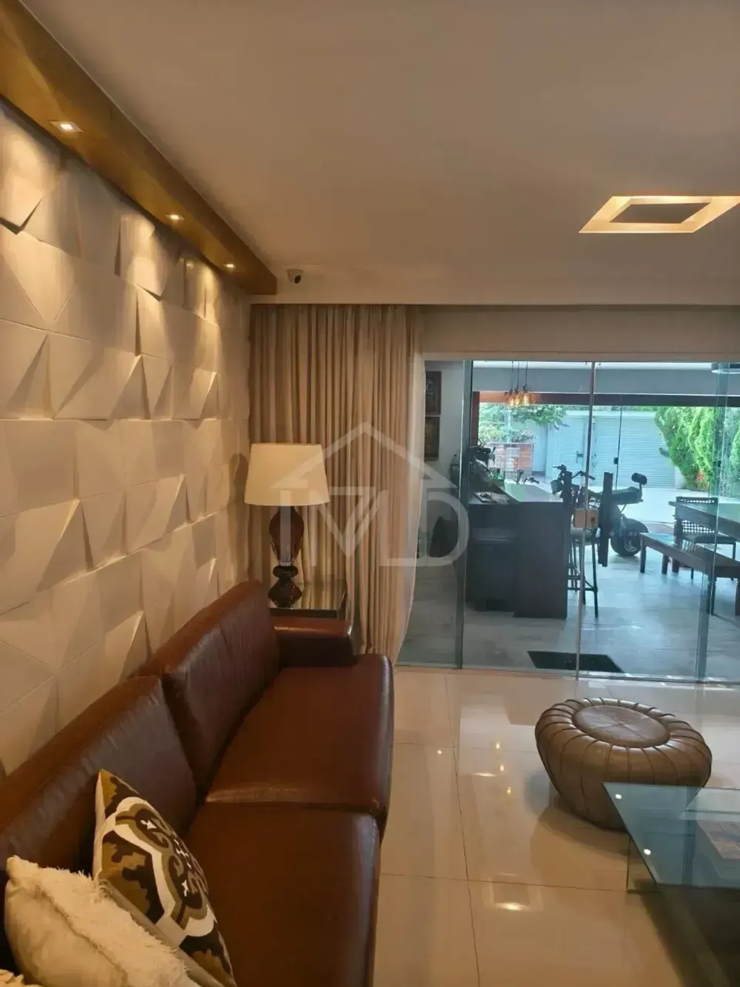 Furnished house with 4 bedrooms and 5 bathrooms — photo 28